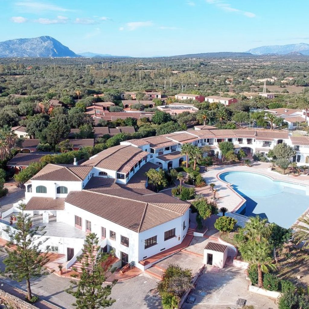 CLUB ALBA DORADA OROSEI