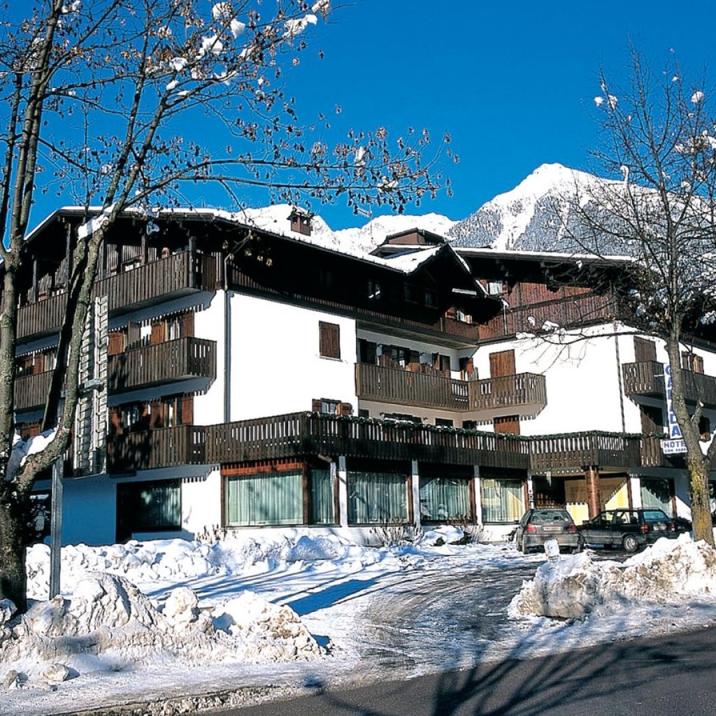 HOTEL CANADA PINZOLO