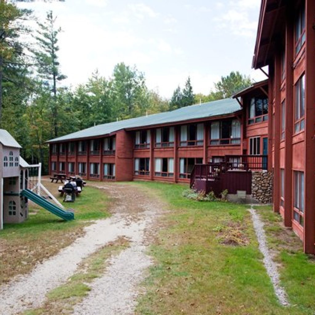 EVERGREEN VALLEY RESORT VILLAS