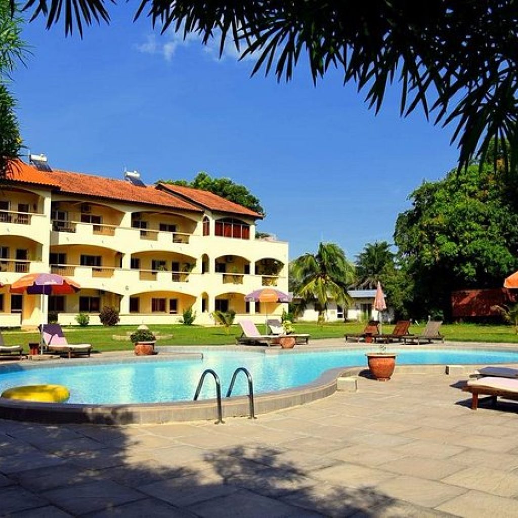 Kololi Beach Club